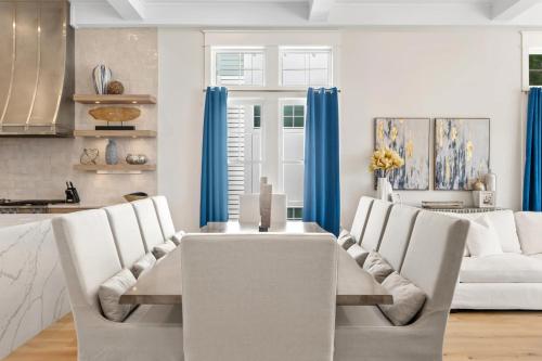 30A Beachy Dreams by AvantStay Luxury Escape w Private Pool Bonfires in Santa Rosa Beach, USA