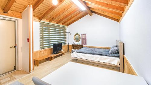 1 double bed
