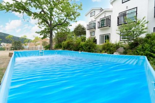 Hongcheon D-day pension&camping