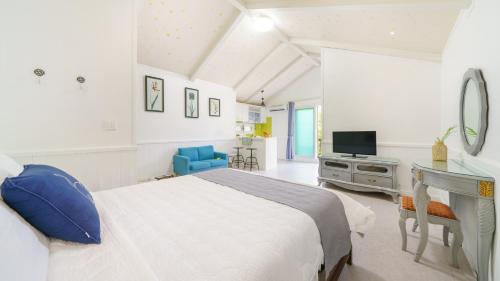 room detail thumbnail 0