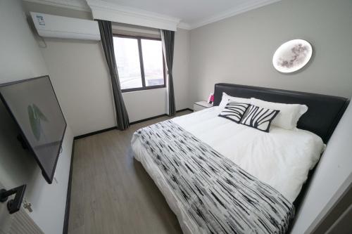 Shanghai Lemon Deluxe Room 南京西路步行街 Shanghai Lemon Deluxe Room 南京西路步行街