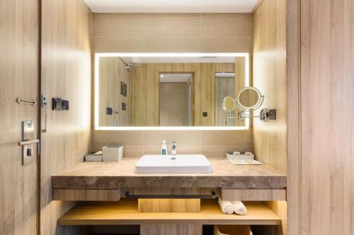 Superior Double Room image 4