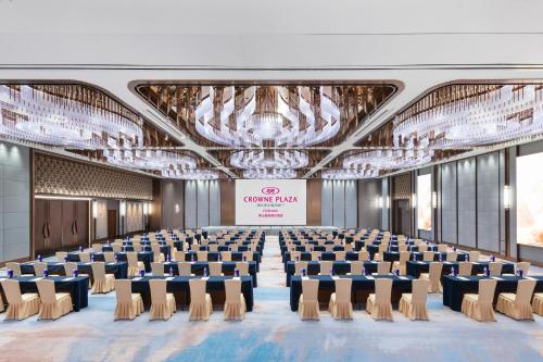 크라운 플라자 포산 바이 IHG - 연회장