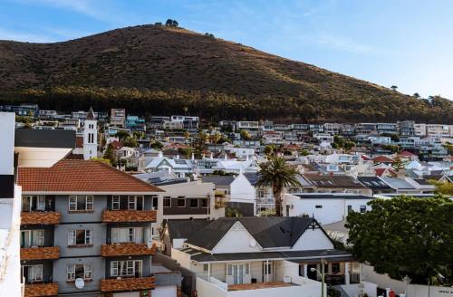 Metropole Room with Shared Facilities