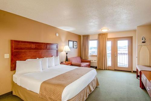 Park Tower Inn - image 13