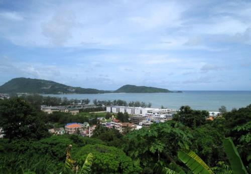 Sea view apartment at The Unity by Lofty