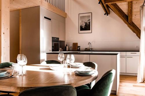 Hidden Retreats The Alpstyle in Frutigen Town Center