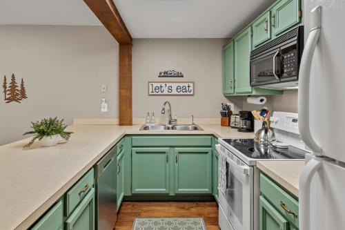 Does Delight by AvantStay Peaceful Lake Retreat in Lake Harmony, USA