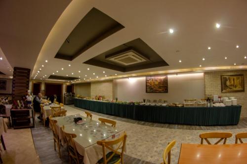 Φαγητό και ποτό, Baykara Hotel in Κόνια