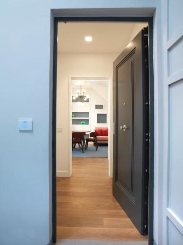 DRAGO D ORO SUITES - image 4
