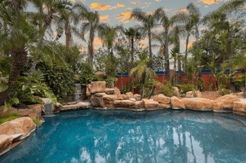 Cactus House by AvantStay Famous Cactus Compound in Los Angeles, USA