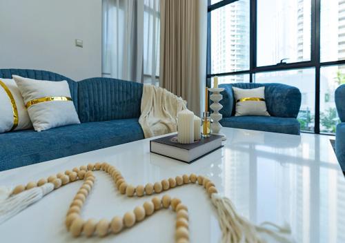 Luxurious 2-bedroom Apartment in Downtown with Burj Khalifa View, Dubaj (zdjęcie 8)