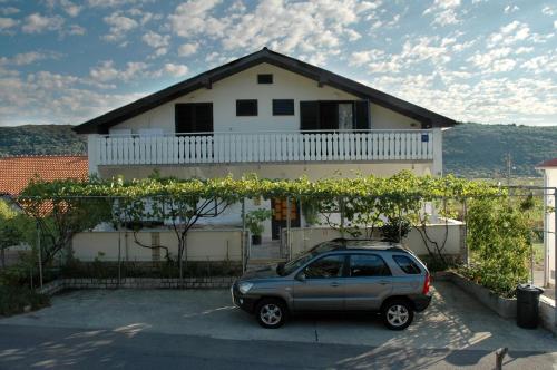 Apartments Ruža - free parking