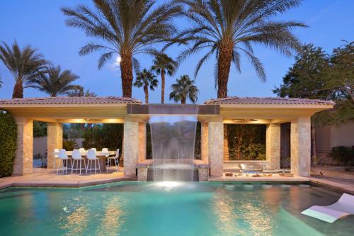 Casa Palmera by AvantStay Entertainers Oasis w Guesthouse in Bermuda Dunes, USA