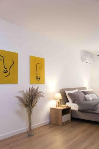 City Center TheBeeApartment, Myslym Shyri, Tirana (photo 5)