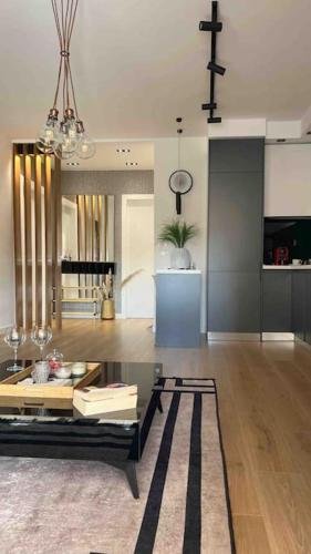 City Center TheBeeApartment, Myslym Shyri, Tirana (photo 8)
