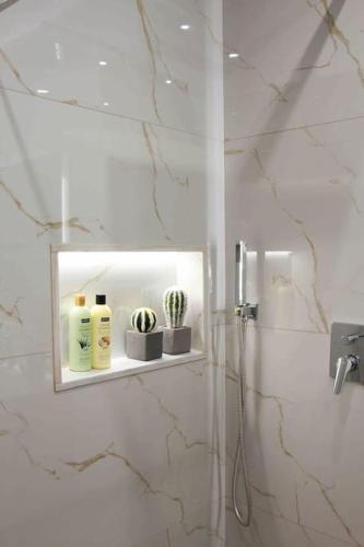 City Center TheBeeApartment, Myslym Shyri, Tirana (photo 10)