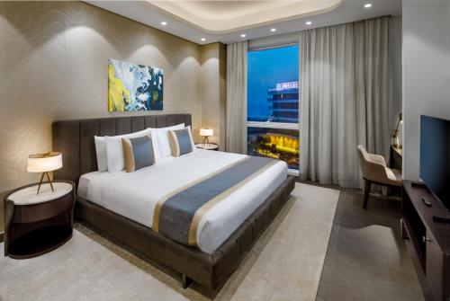 room detail thumbnail 1