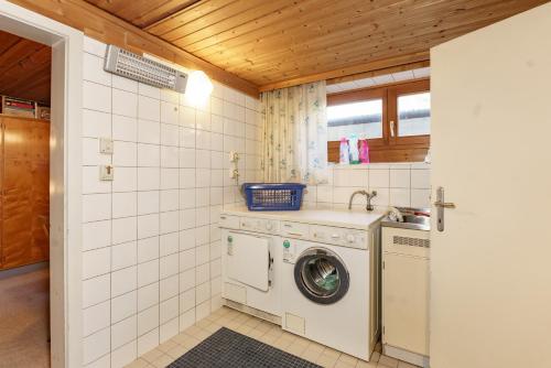 Apartment image 10