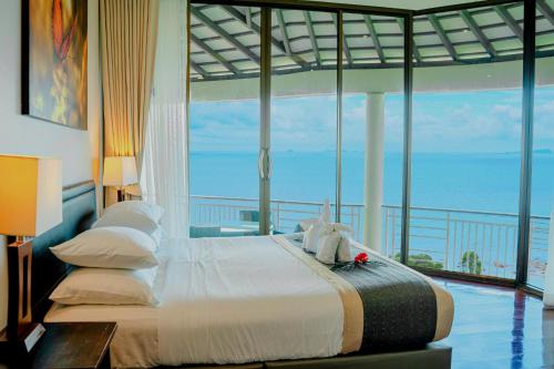 Sunset 2 Bedroom Penthouse room in Sunset Hill Boutique Resort Koh Phangan
