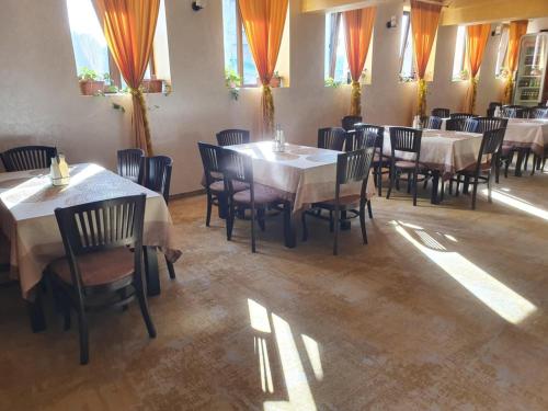 Restoranas, Хотел Радост in Srebarna