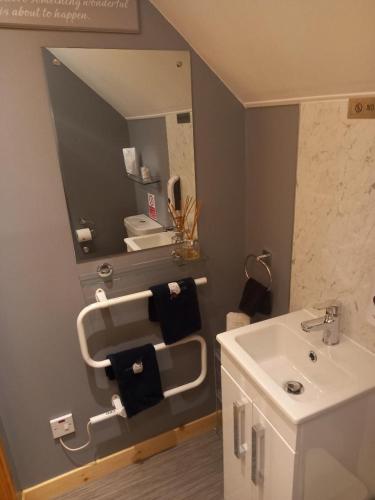 Fairfield Townhouse Guest House Room Type - Deluxe Twin Room