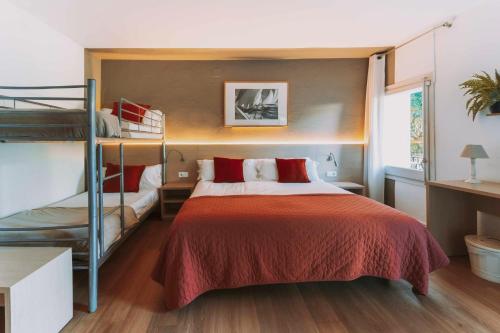 Family Two-Bedroom Suite with Terrace image 5