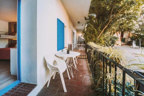 Family Two-Bedroom Suite with Terrace image 7