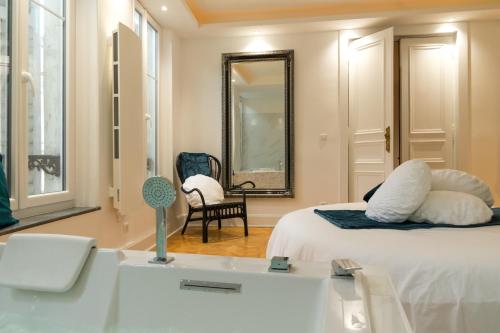 Suite Atemporelle - SPA room in Pont-a-Mousson