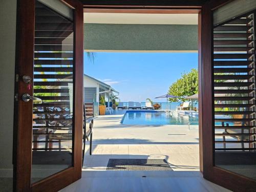 Villa Fantasy private beach and private pool in Rio Bueno