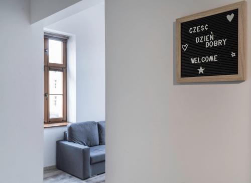 Apartament z osobną sypialnią w pięknej kamienicy w centrum, Breslau (Foto 8)
