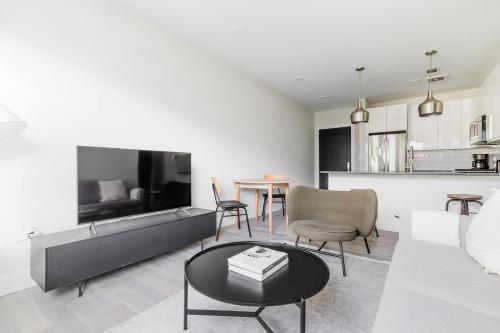 Blueground East Boston 2bd apartment BOS-1126 in Boston, USA