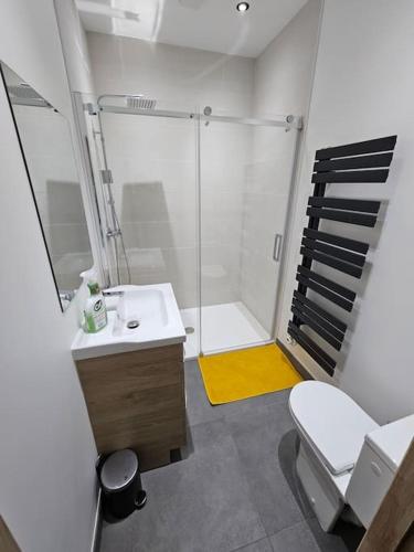 Vannituba, Logement neuf Parking privé Direct RN4 Netflix (Logement neuf Parking prive Direct RN4 Netflix) in Pagny-sur-Meuse