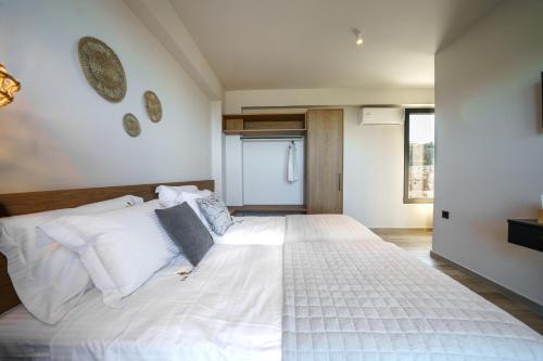 In Vivo Villa - Breathtaking View -90sqm Heated Infinity Pool In Vivo Villa - Breathtaking View -90sqm Heated Infinity Pool