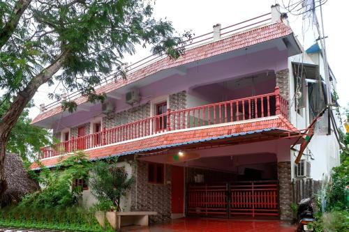 AURO GUEST HOUSE