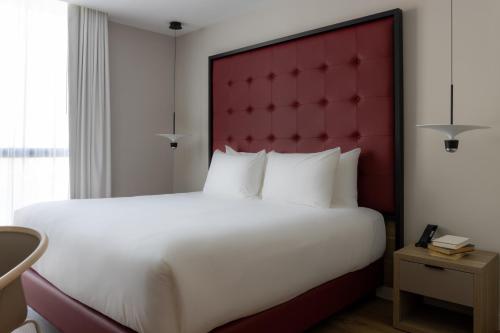 room detail thumbnail 0