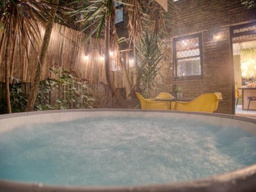 London Fulham - hot tub, parking, games & arcade, London