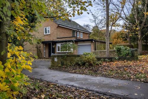 Hot Tub Cottage - Cross Lane in Wortley