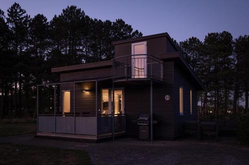 2 bedrooms, 4 beds