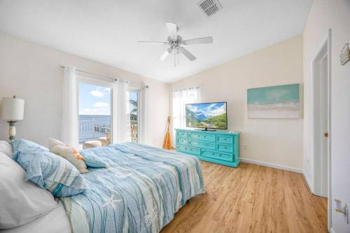 Direct RiverFront Paradise Home