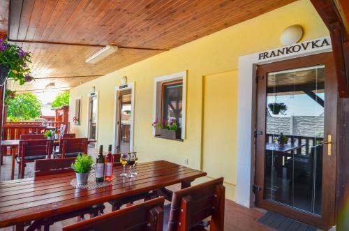 扎耶查克旅館 (Penzion Zajecak) in 德漢斯歐芬