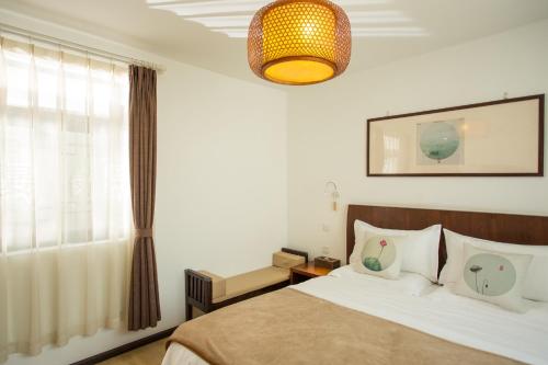 Dali Yanyuan Mountain Retreat