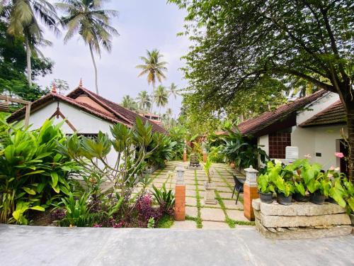 Hotel Holiday Home in Kovalam