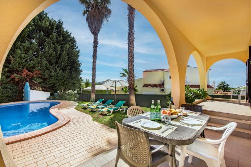 Located in an exclusive residential area of Vilamoura - main image