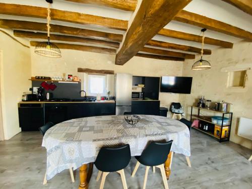 Aigle in Vicq-sur-Nahon