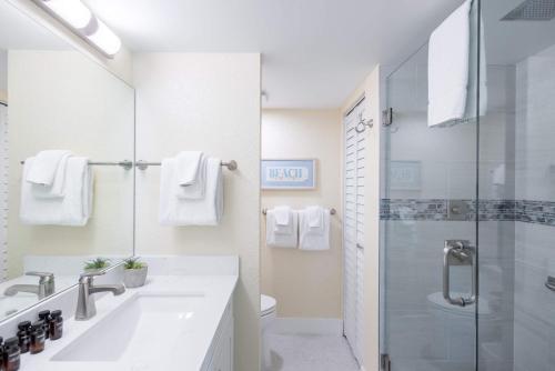 The Exuma Cay -Pool View & Parking in Key West, USA