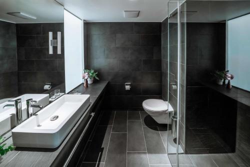 Single Room image 6