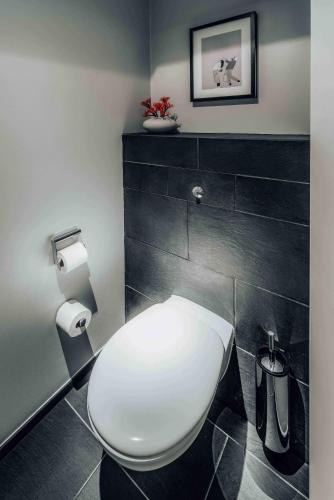 Double Room with Shower image 2