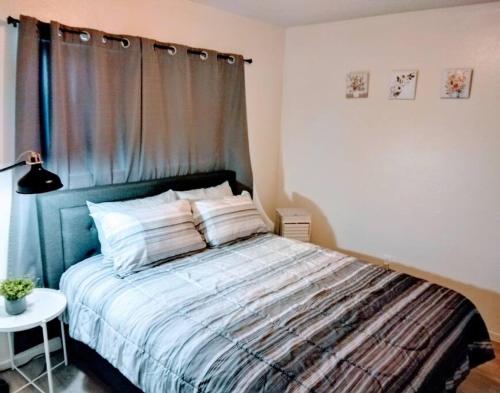 Entire Lovely 2 Bedroom Unit in Imperial Beach CA in Imperial Beach, USA