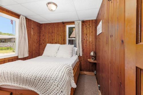 Chippewa Bluffs Resort Combined 3BR 3BA Cabins in Barryton, USA